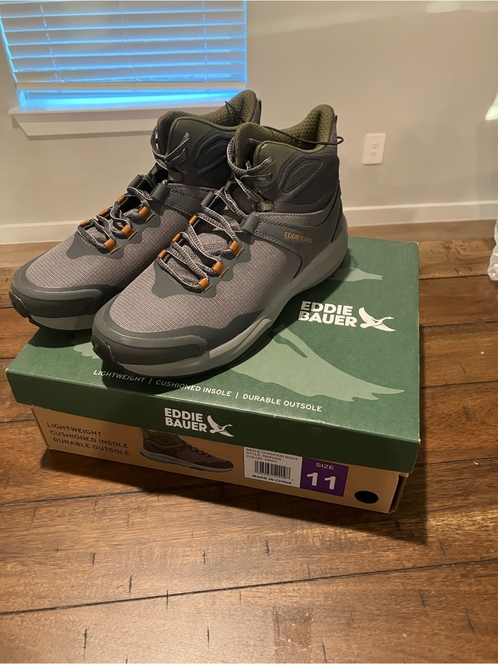 Eddie Bauer Gray and Olive Men's High-Top Hiking Boots Sz 11 - Picture 1 of 4